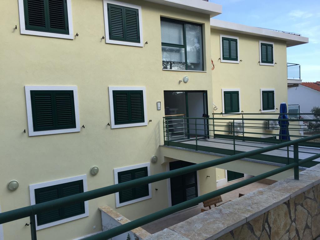 Apartment Maestral Rogac Bagian luar foto